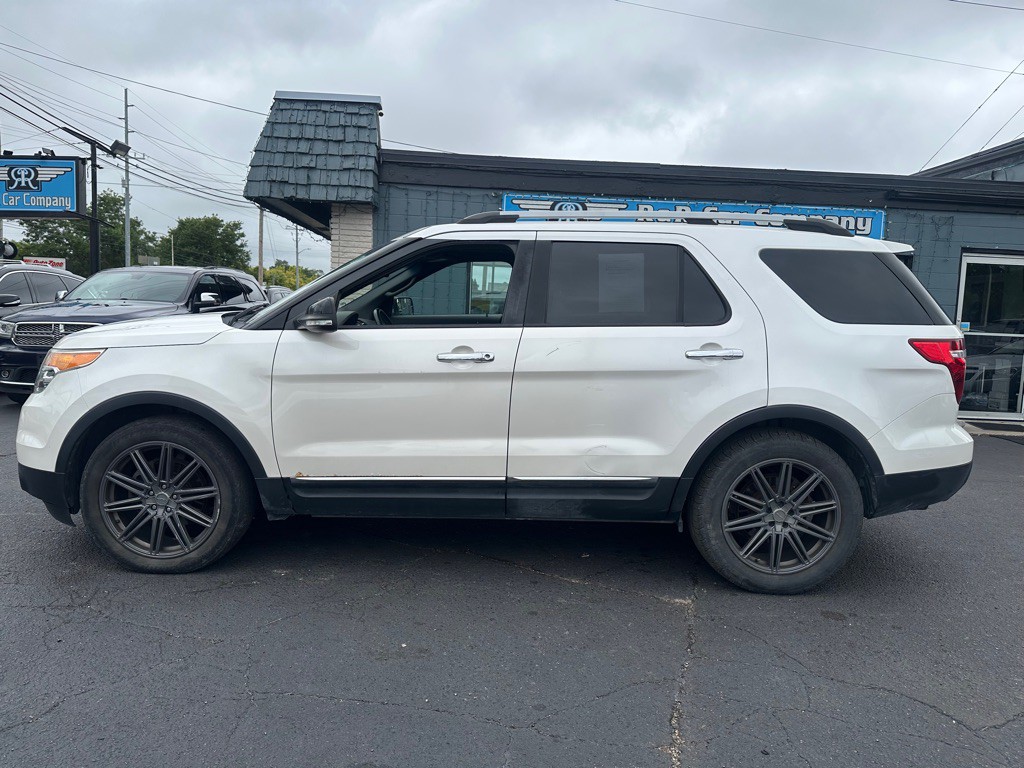 2013 Ford Explorer Image 2