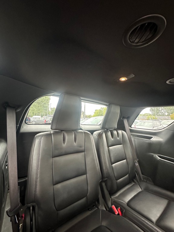 2013 Ford Explorer Image 11
