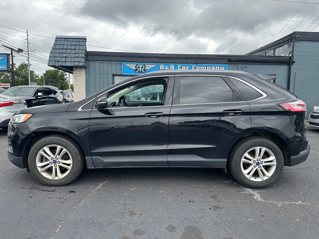 2020 Ford Edge Image 2