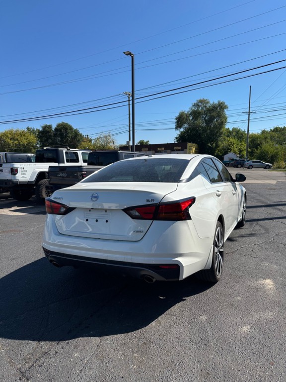 2019 Nissan Altima Image 5