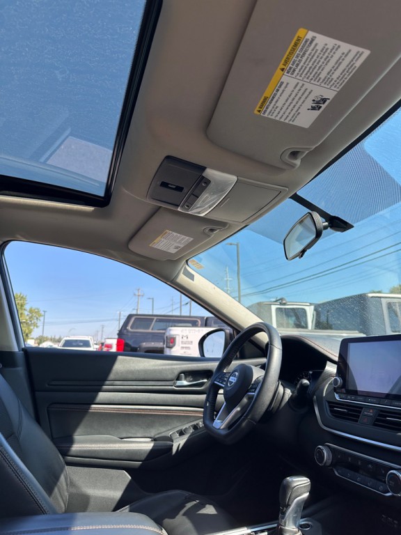 2019 Nissan Altima Image 9