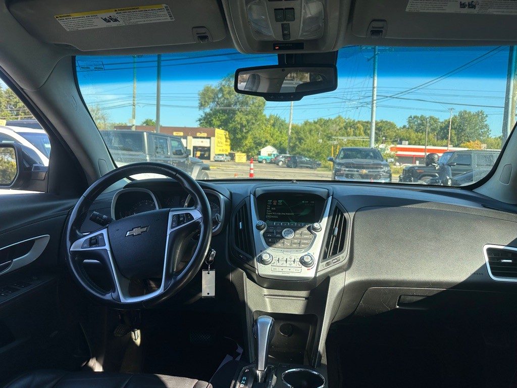 2010 Chevrolet Equinox Image 11