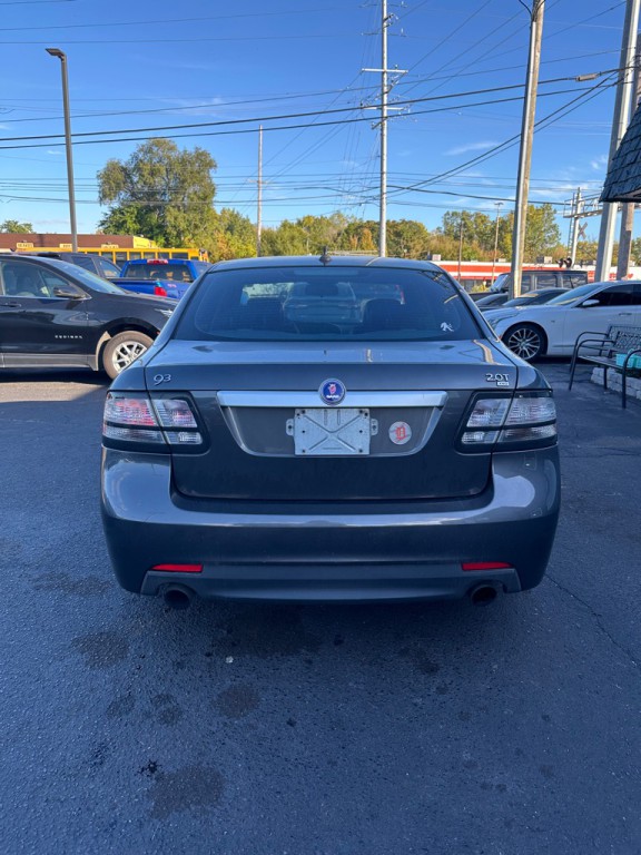 2010 Saab 9-3 Image 4