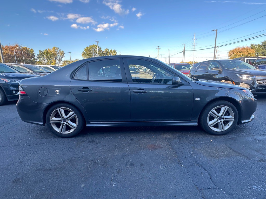 2010 Saab 9-3 Image 6
