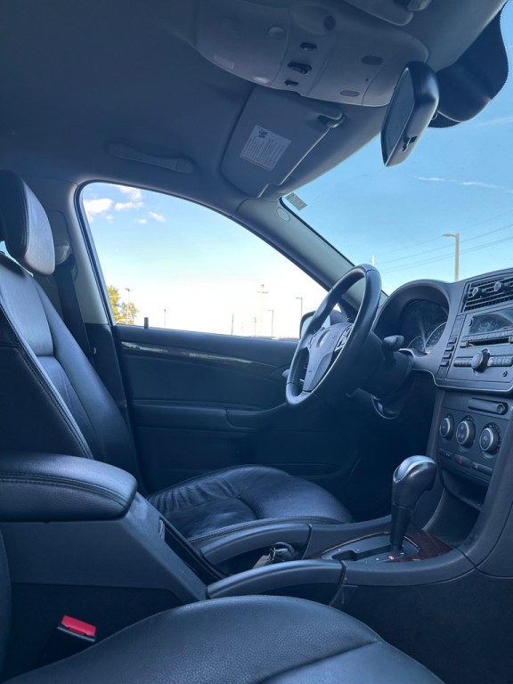 2010 Saab 9-3 Image 9