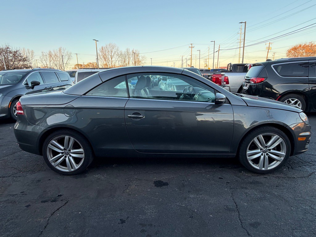 2013 Volkswagen Eos Image 6