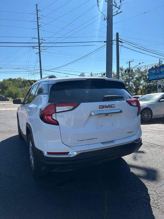 2022 GMC Terrain Image 3