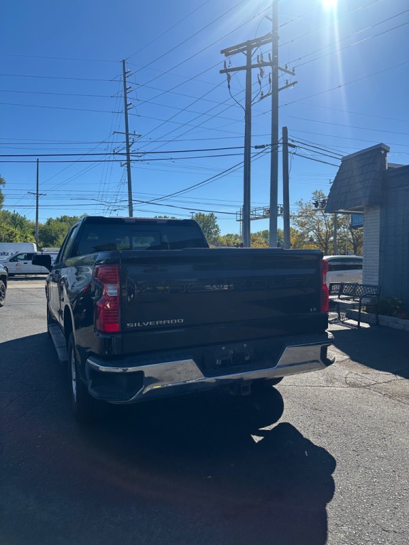 2021 Chevrolet Silverado 1500 Image 3