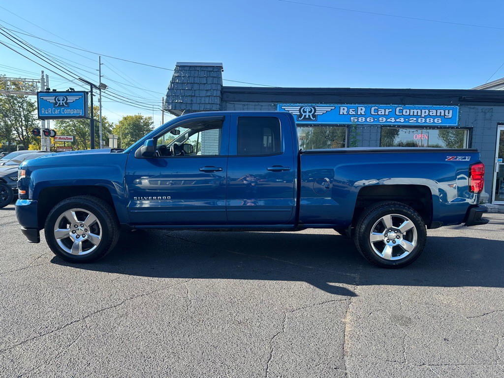 2017 Chevrolet Silverado 1500 Image 2