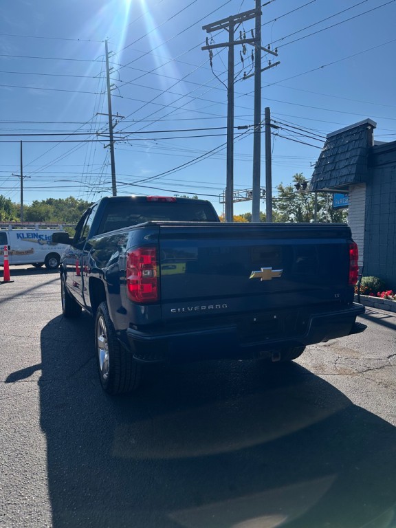2017 Chevrolet Silverado 1500 Image 3