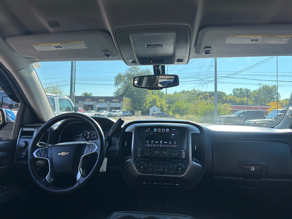 2017 Chevrolet Silverado 1500 Image 11