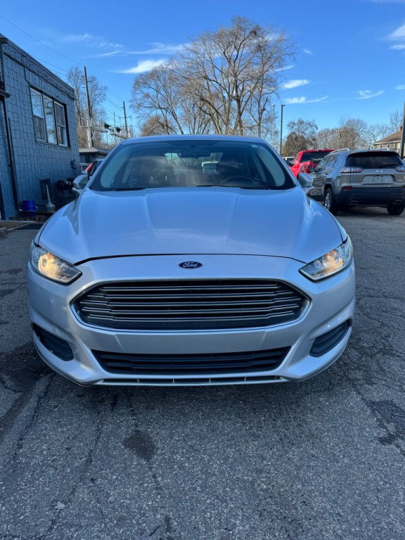 2014 Ford Fusion Image 8