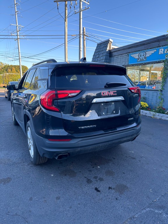 2018 GMC Terrain Image 3