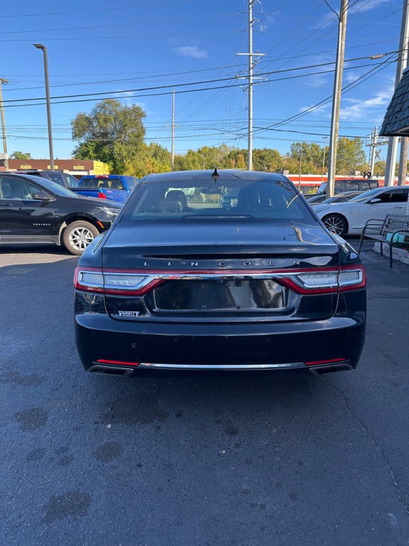 2018 Lincoln Continental Image 4