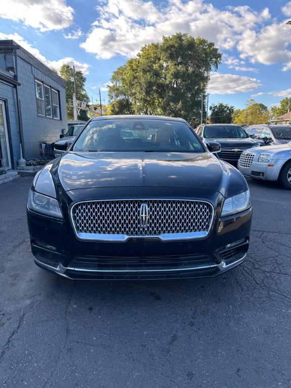 2018 Lincoln Continental Image 8