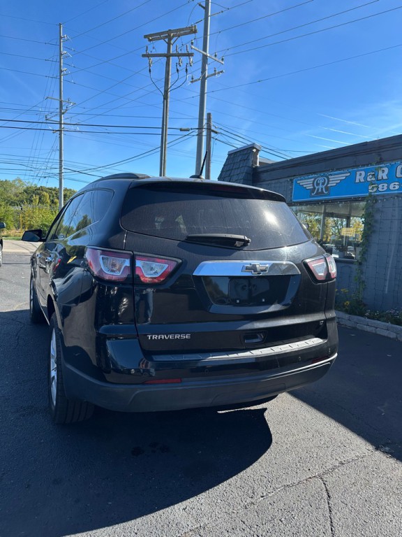 2017 Chevrolet Traverse Image 3