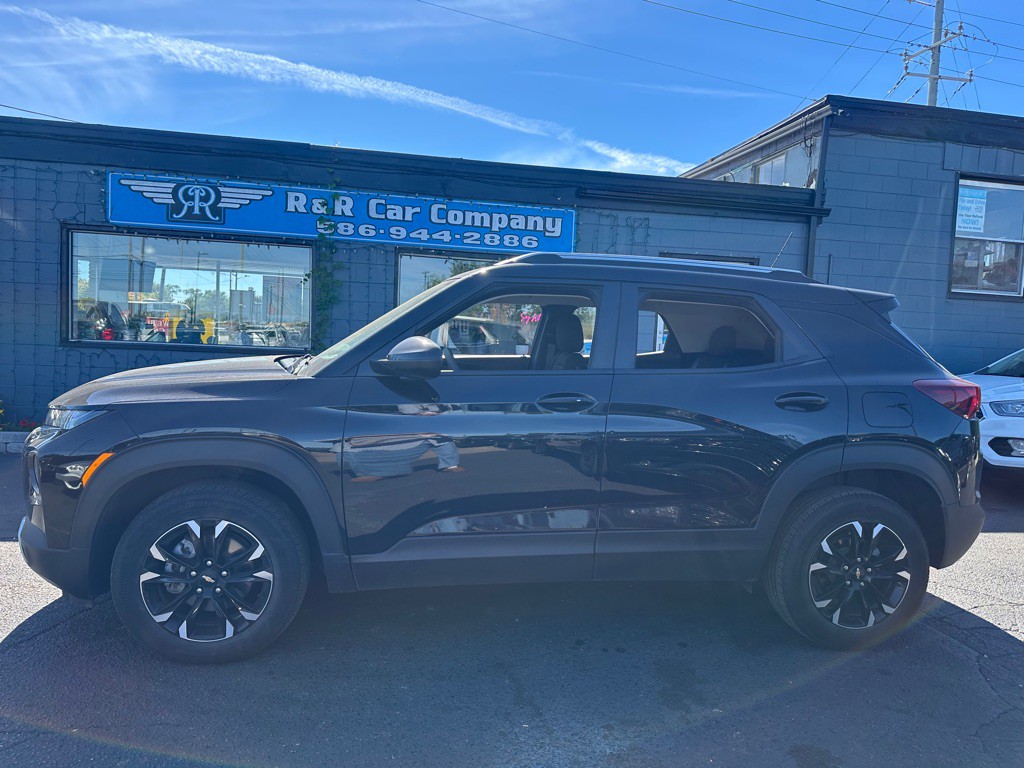 2022 Chevrolet Trailblazer Image 2