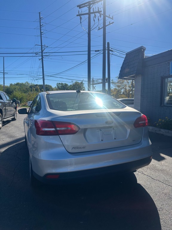 2017 Ford Focus Image 3