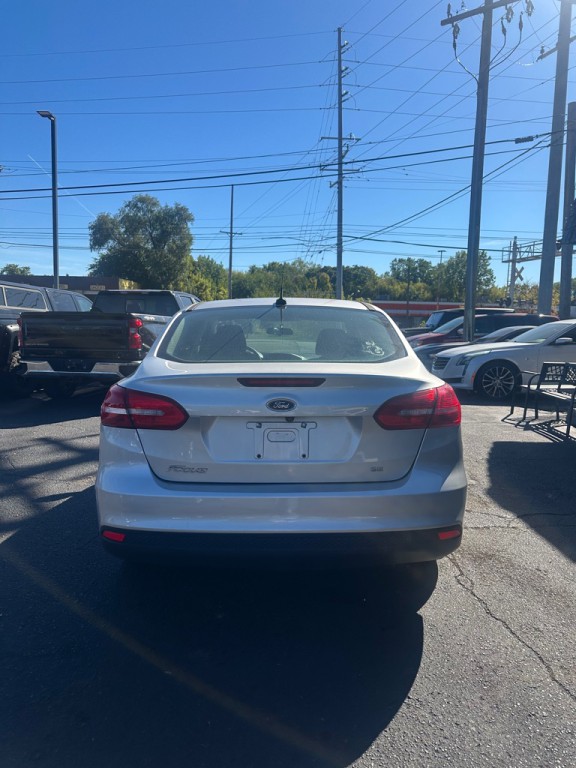 2017 Ford Focus Image 4