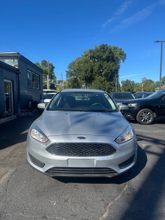 2017 Ford Focus Image 8