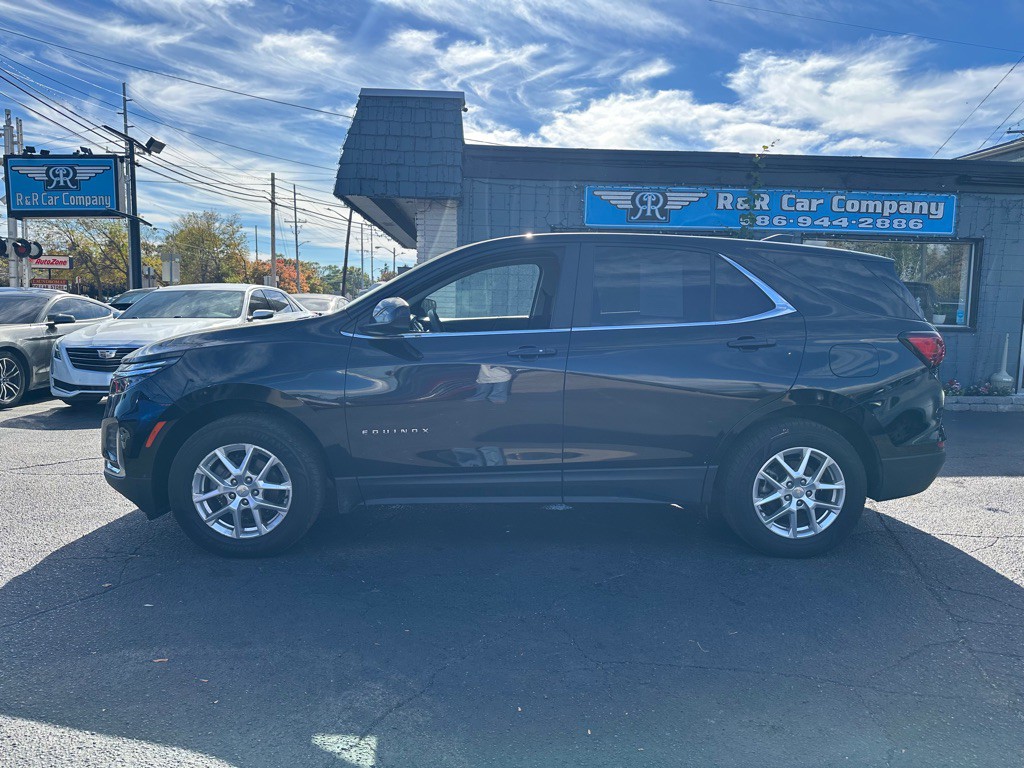 2022 Chevrolet Equinox Image 2