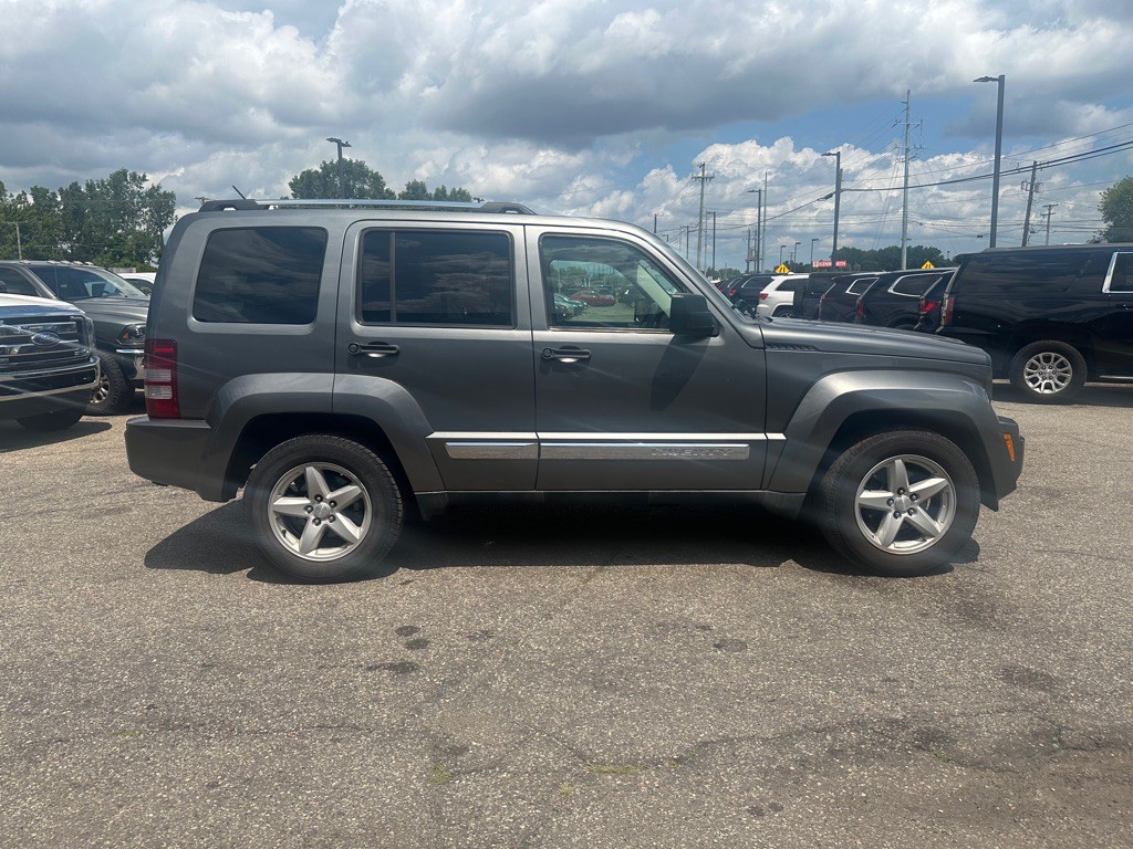 2012 Jeep Liberty Image 7