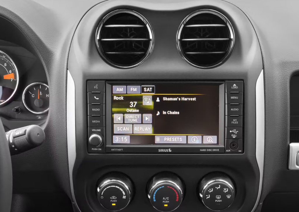 2017 Jeep Compass Image 5