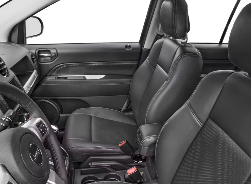 2017 Jeep Compass Image 8