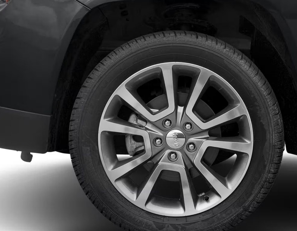 2017 Jeep Compass Image 12