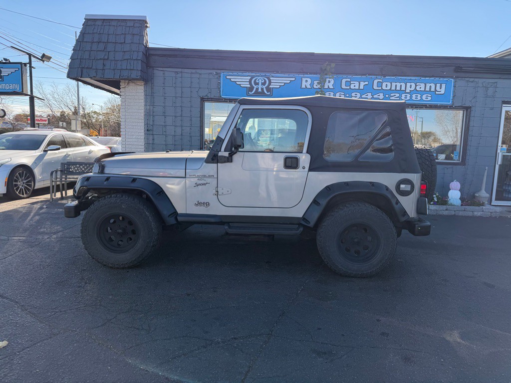 2000 Jeep Wrangler Image 2