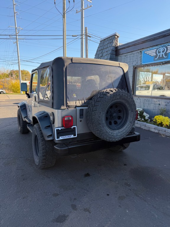 2000 Jeep Wrangler Image 3