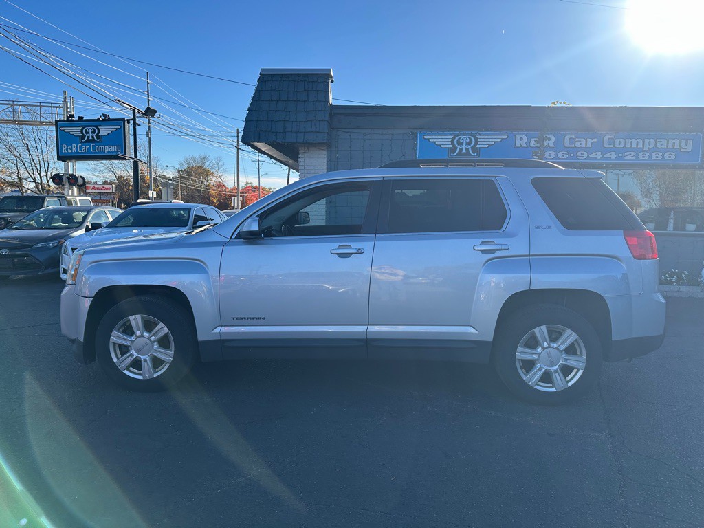 2014 GMC Terrain Image 2