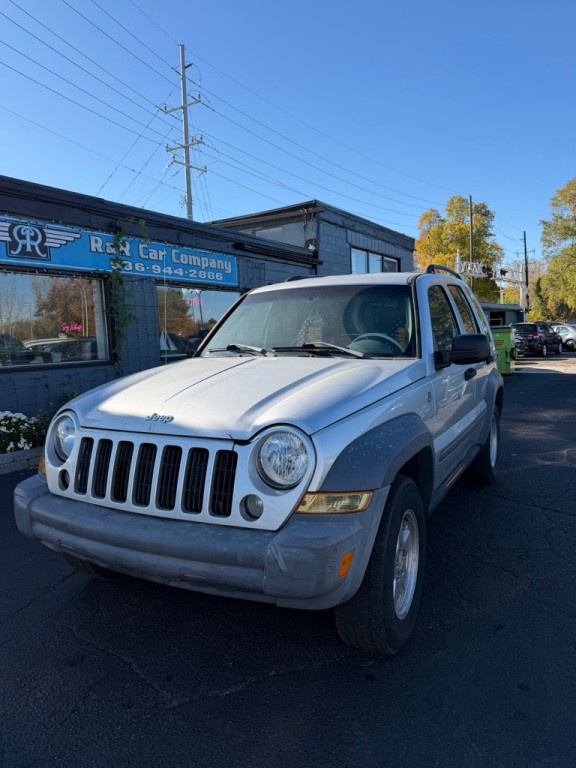 2005 Jeep Liberty Image 1