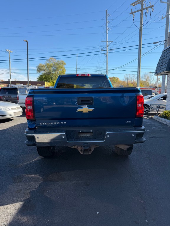 2017 Chevrolet Silverado 1500 Image 4
