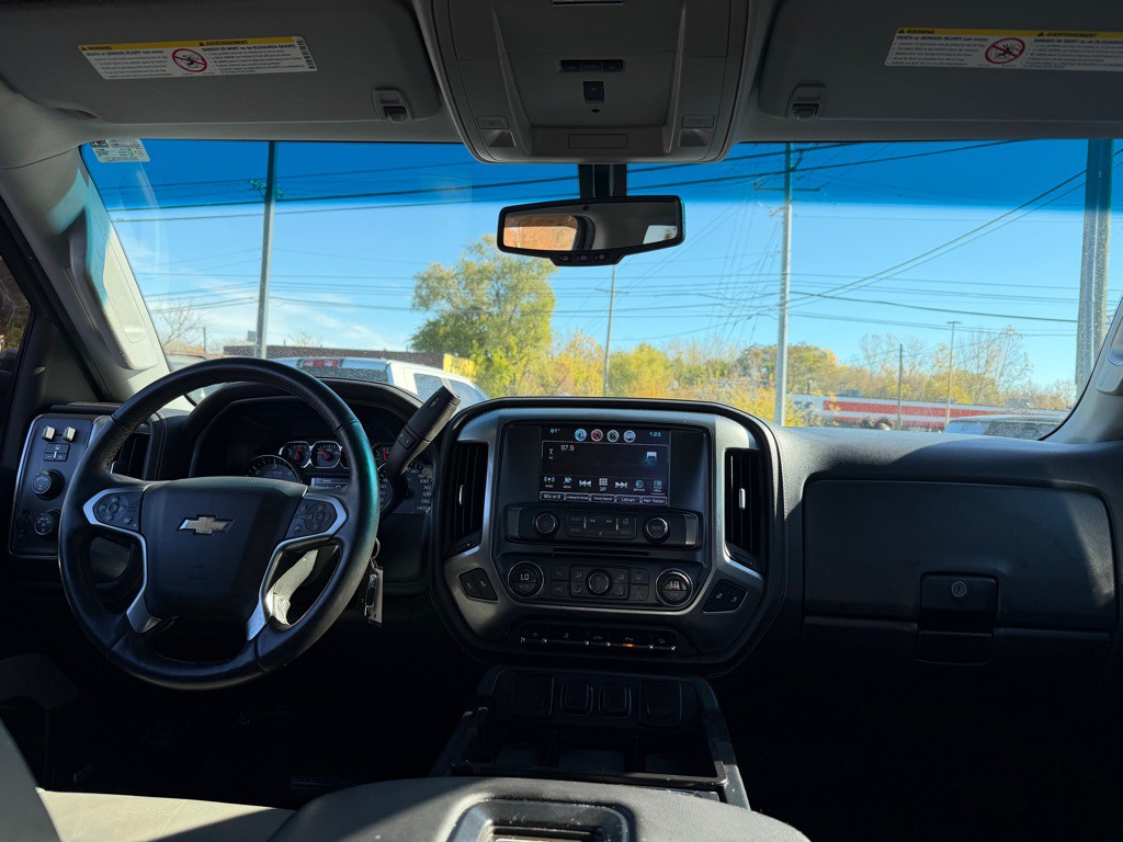 2017 Chevrolet Silverado 1500 Image 11