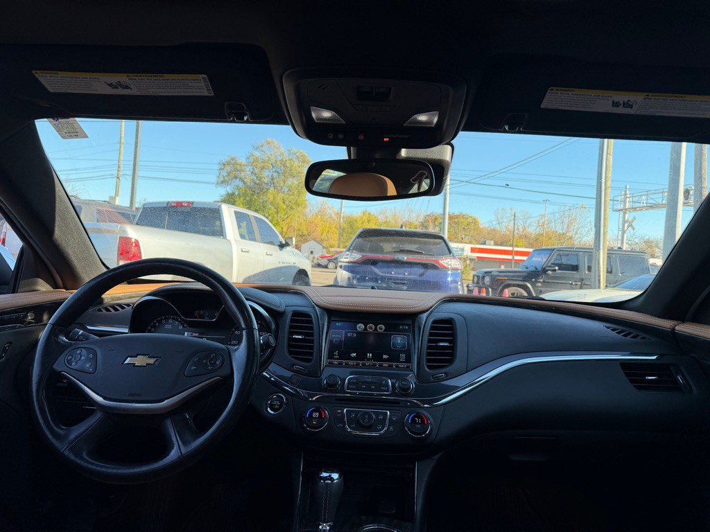 2015 Chevrolet Impala Image 11