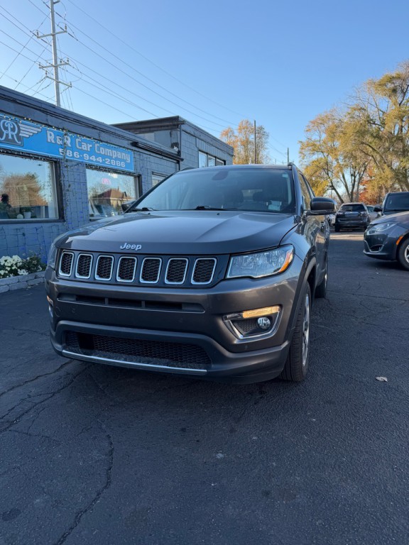 2019 Jeep Compass Image 1