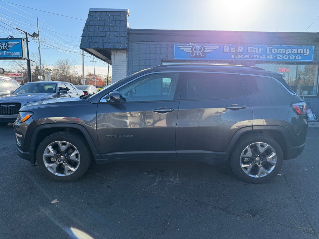 2019 Jeep Compass Image 2