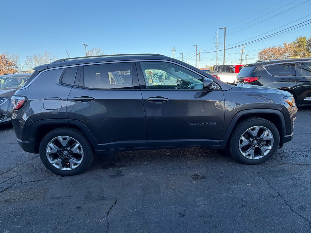 2019 Jeep Compass Image 6