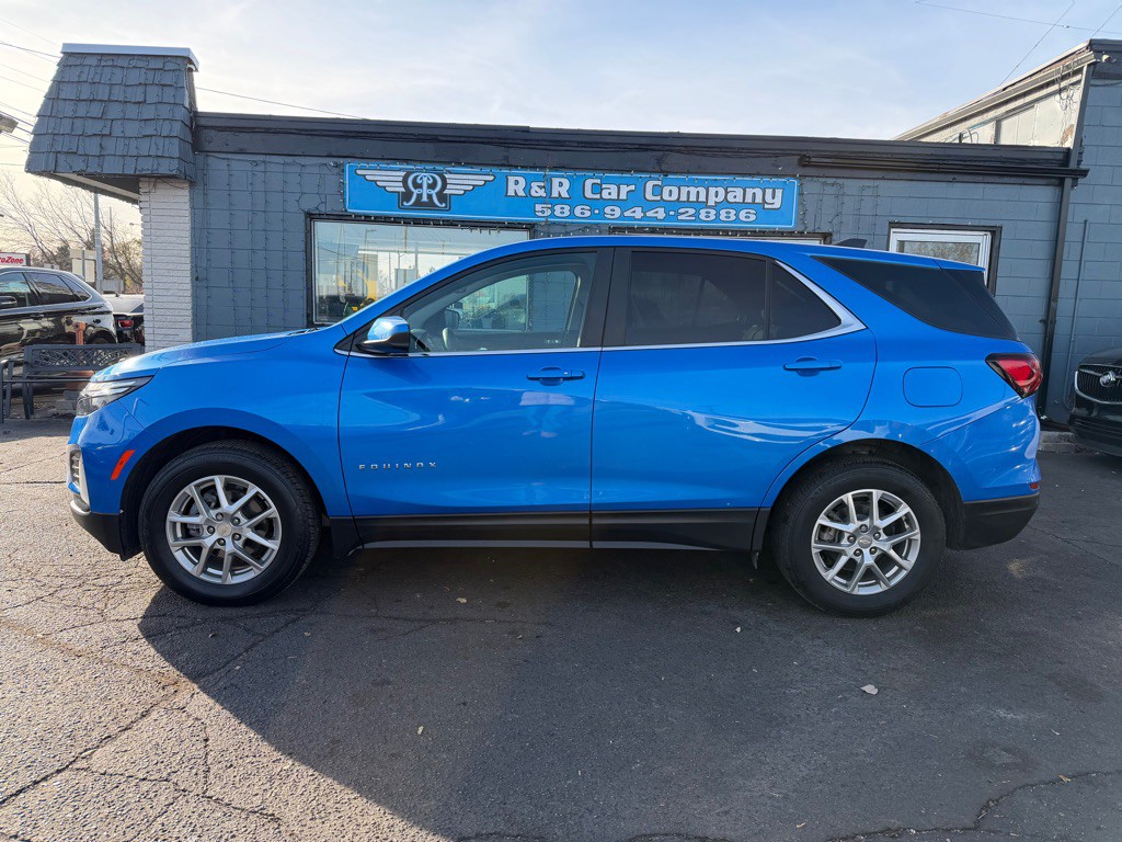 2024 Chevrolet Equinox Image 2