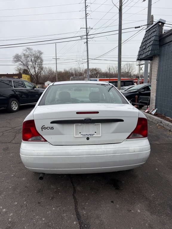 2002 Ford Focus Image 4