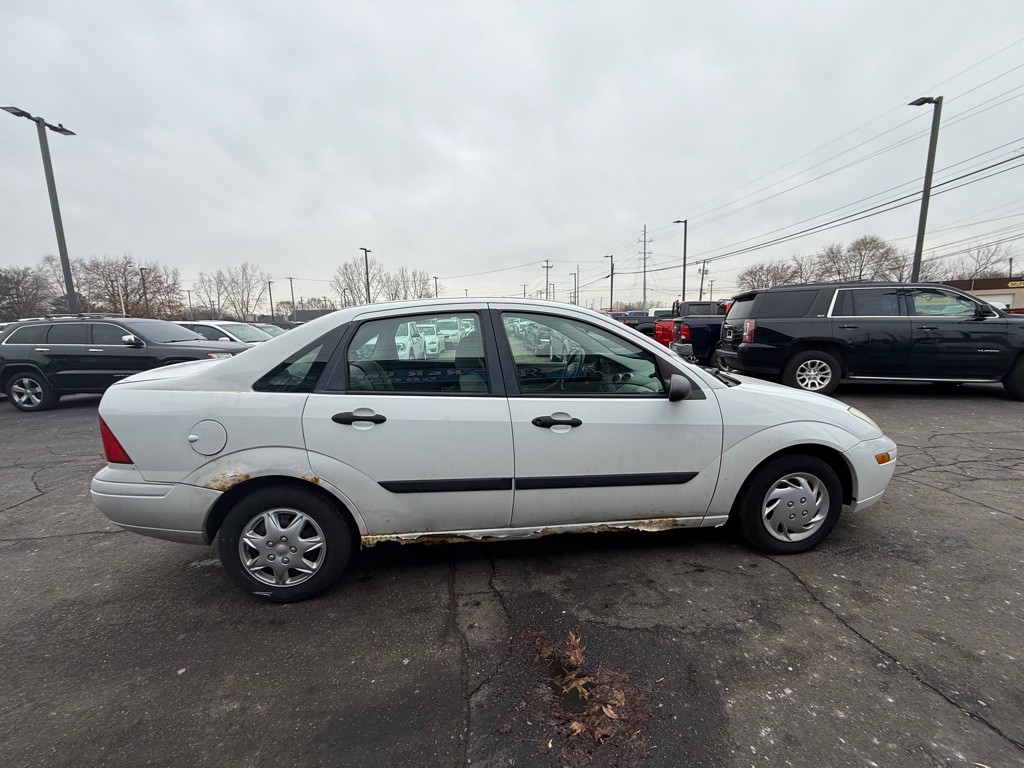 2002 Ford Focus Image 6