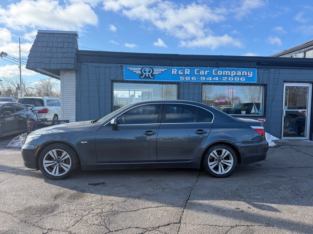 2009 BMW 5 Series Image 2