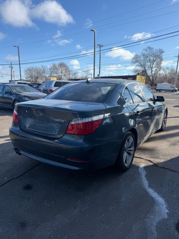 2009 BMW 5 Series Image 5