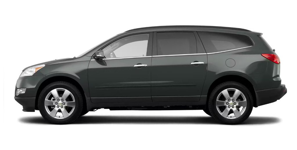 2011 Chevrolet Traverse Image 2
