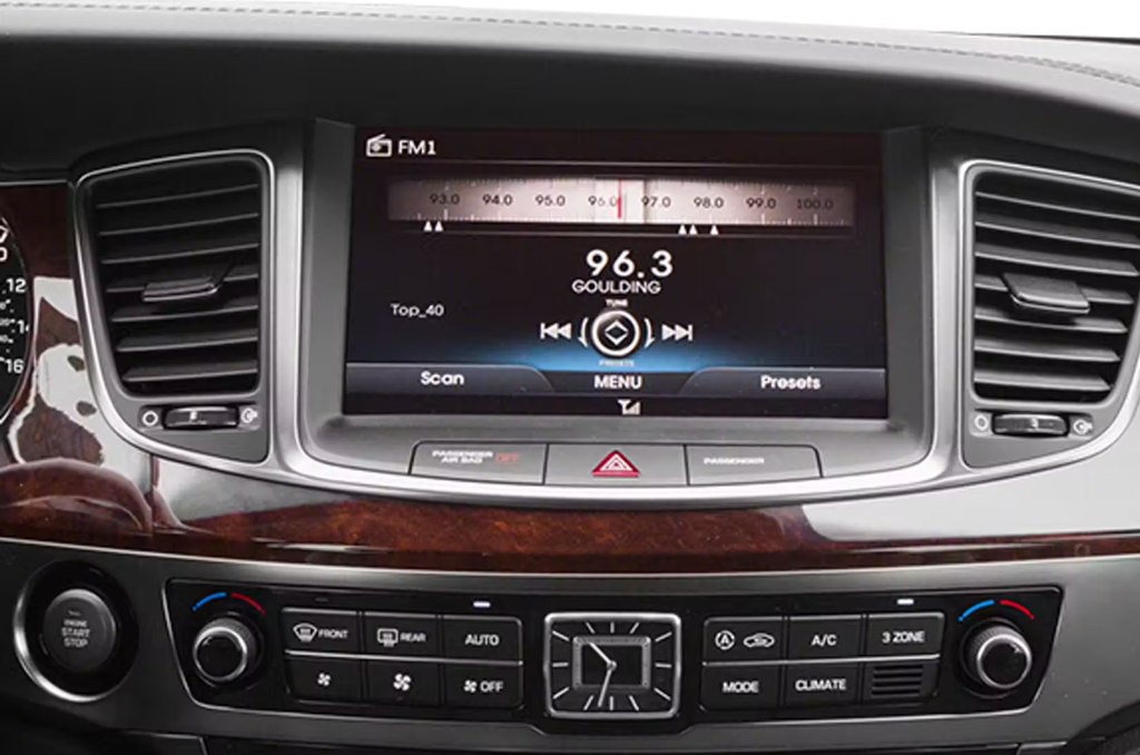 2014 Hyundai Equus Image 5