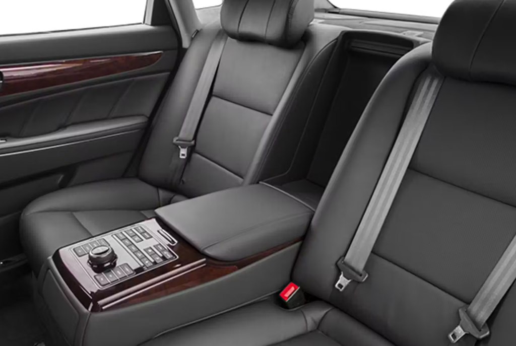 2014 Hyundai Equus Image 9