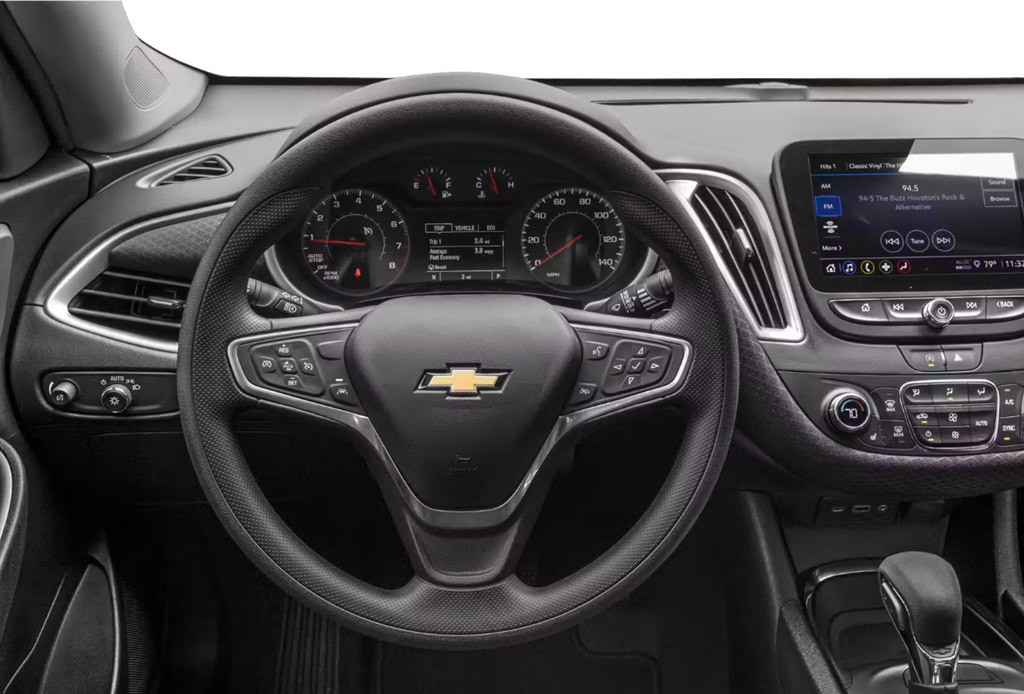 2024 Chevrolet Malibu Image 4
