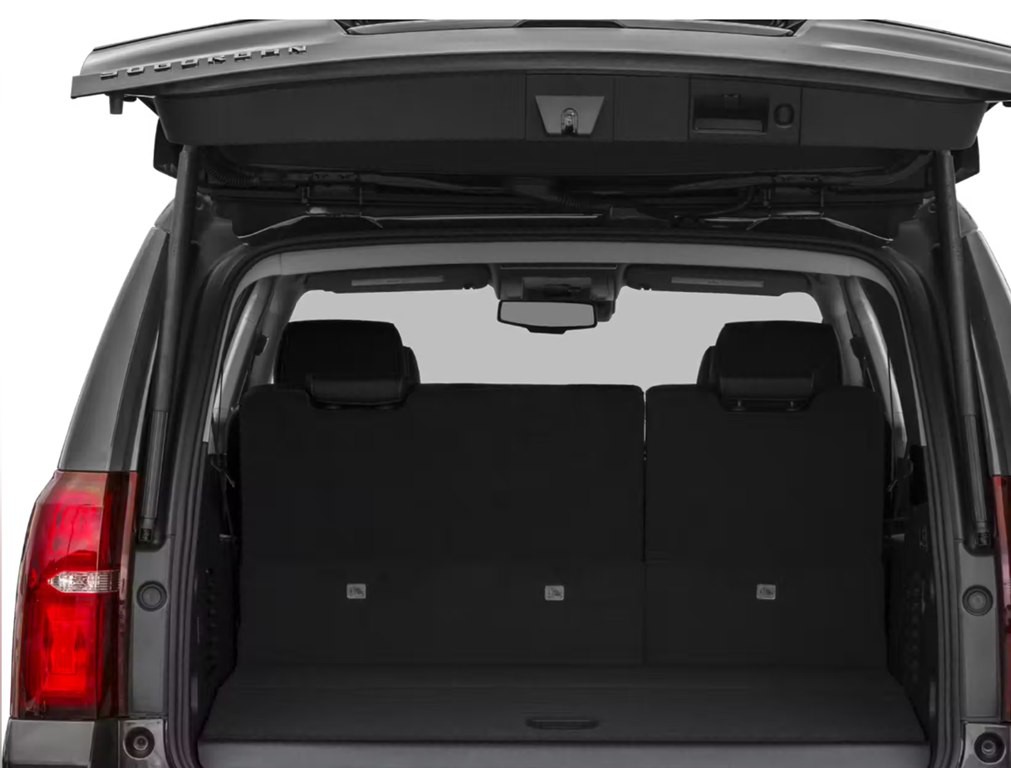 2016 Chevrolet Suburban Image 10