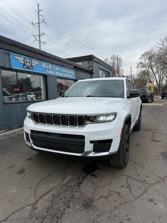 2023 Jeep Grand Cherokee Image 1